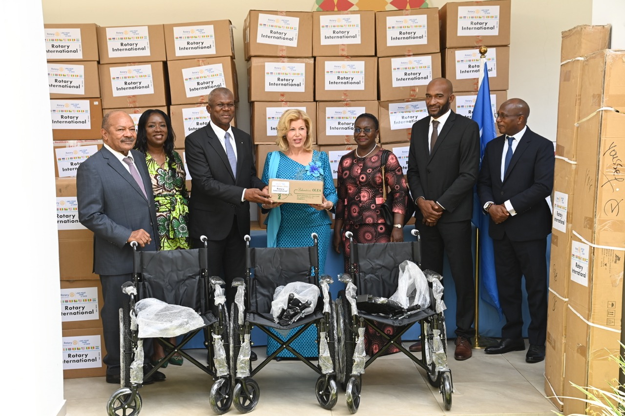 REMISE DE DONS ROTARY INTERNATIONAL - HME